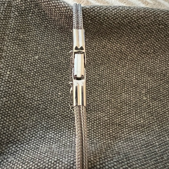 VTG Elgin Ladies Watch Stainless Steel Duchess Style - Fits Small/Petite Wrist - Picture 5 of 8